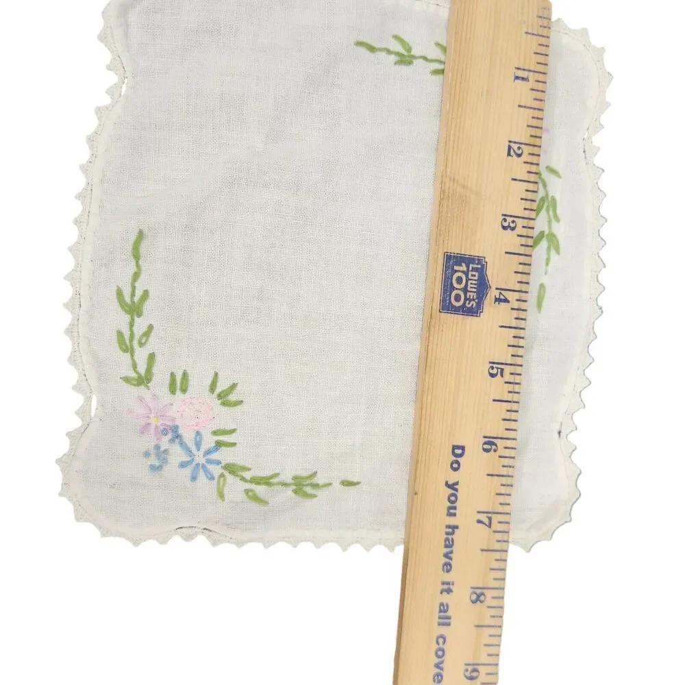 VTG SMALL TABLE RUNNER EMBROIDERED DRESSER SCARF ESTATE NEEDLEPOINT FLORAL